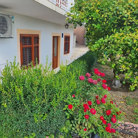 Apartment Stipe Solin Exterior photo