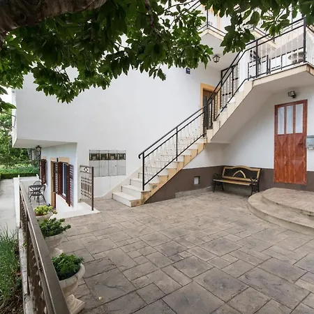 Apartment Stipe Solin Exterior photo