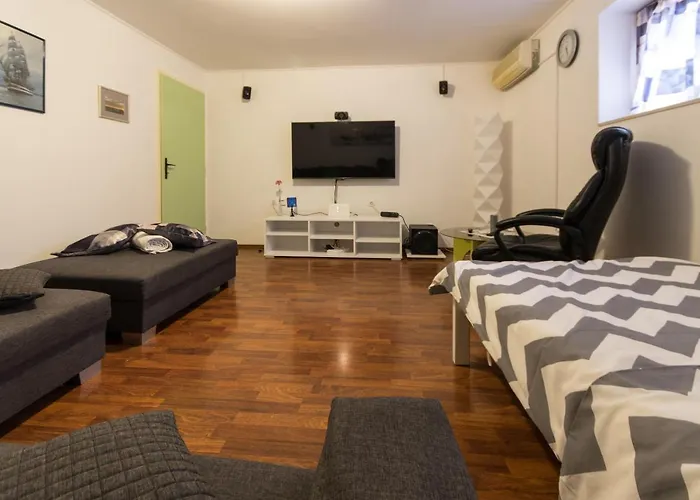 Apartment Stipe